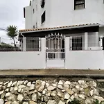 Nice Studio, Large Terrace & Beautiful Pool